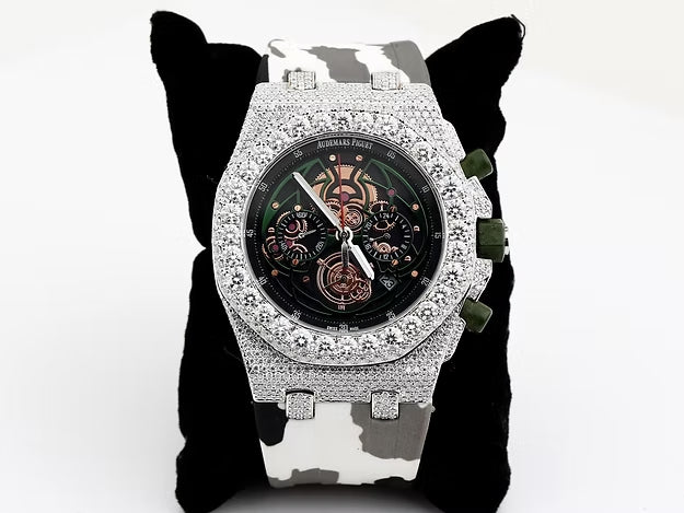 Handmade VVS Moissanite Diamond Bust Down Watch – Luminous Men's Wristwatch with Studded Iced Out Design (Copy)