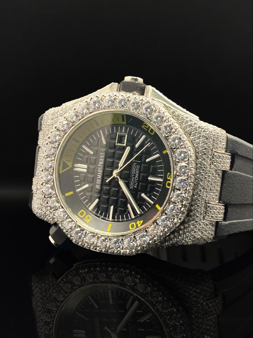 Luxury Moissanite Diamond Watch | Premium Quality, Diamond-Studded, Rubber Strap Watch